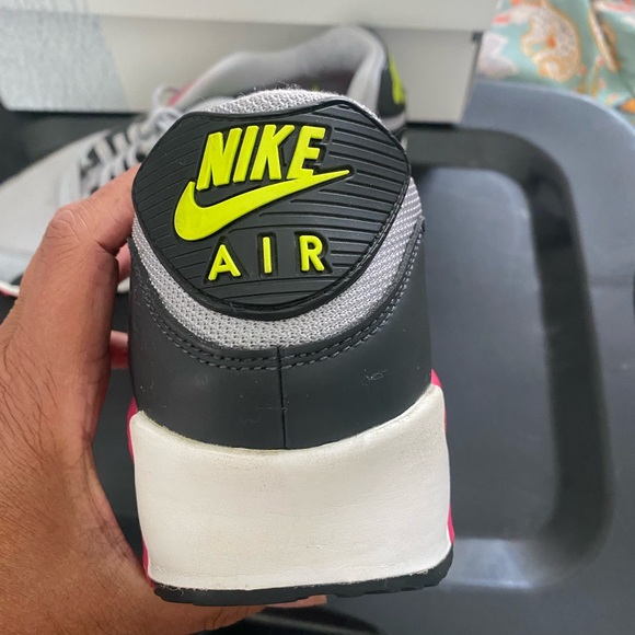 Nike Air Sneakers men Size 10.5 - Picture 3 of 3